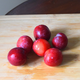 Organic Plums